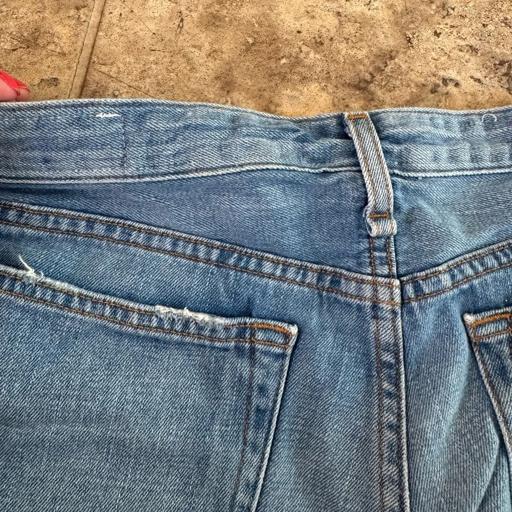 D women’s Rag & Bone Blue dre low rise Jean Shorts with Distressed Hem - Picture 5 of 8